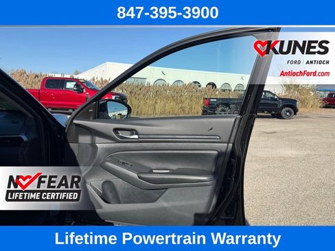 Used 2024 Nissan Altima 2.5 SV image 13