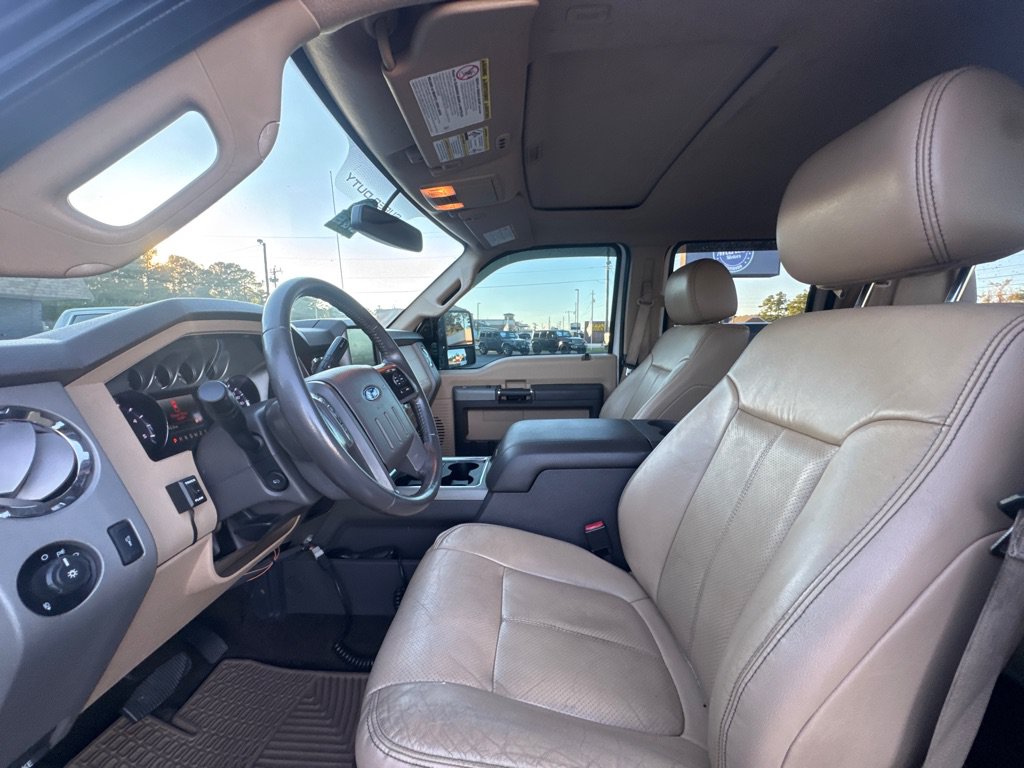 Used 2016 Ford F250 Lariat w/ Lariat Ultimate Package AWD/4WD image 12
