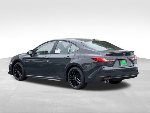 New 2026 Toyota Camry SE FWD image 3