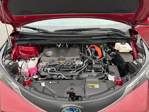 Used 2024 Toyota Sienna XLE image 24