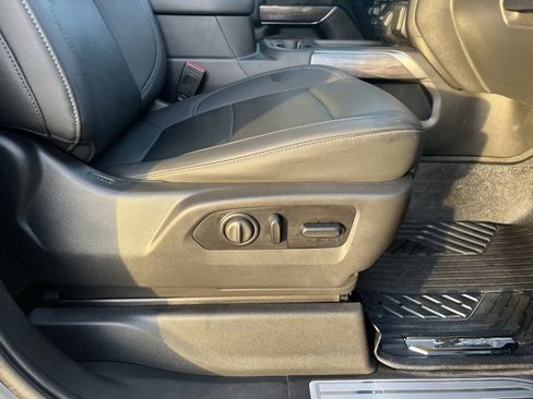 Used 2021 Chevrolet Silverado 1500 LTZ image 29