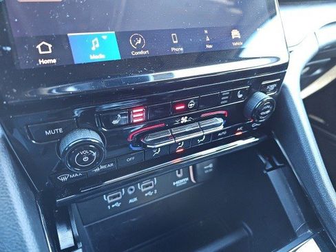 Used 2022 Jeep Grand Cherokee Limited 4xe image 24