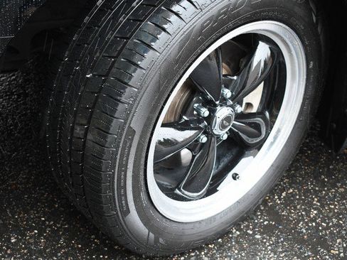 Used 2005 Ford Mustang GT Premium image 11