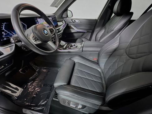 Used 2024 BMW X5 sDrive40i w/ M Sport Package image 15