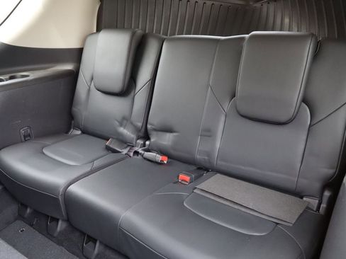Used 2024 Nissan Armada Platinum w/ Cargo Package RWD image 7
