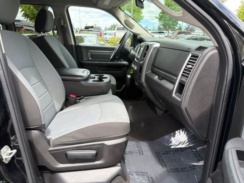 Used 2024 RAM 1500 Classic SLT AWD/4WD image 19