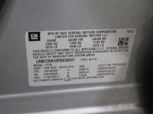 Used 2023 Buick Envision Avenir FWD image 43