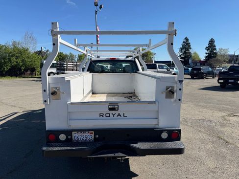 Used 2021 Ford F250 XL w/ STX Appearance Package image 4