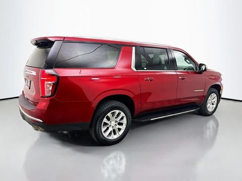 Used 2024 Chevrolet Suburban Premier AWD/4WD image 9