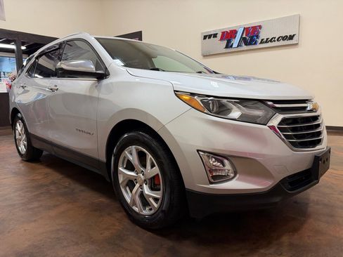Used 2019 Chevrolet Equinox Premier FWD image 3