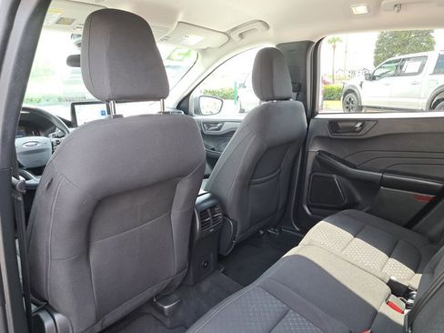 Certified 2025 Ford Escape Active image 10
