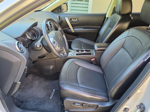 Used 2011 Nissan Rogue SV w/ SL Pkg AWD/4WD image 34