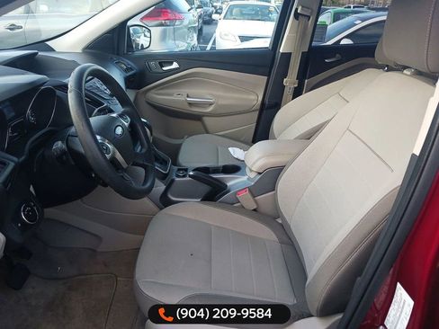 Used 2014 Ford Escape SE image 2