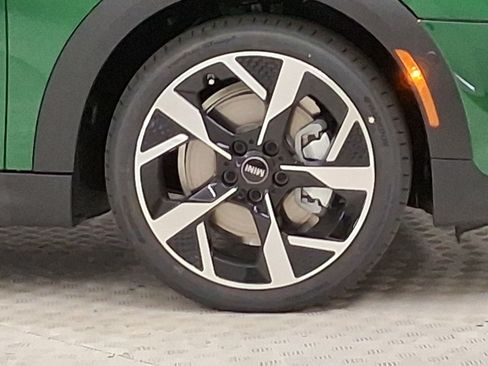 New 2026 MINI Cooper 2-Door Hardtop FWD image 10