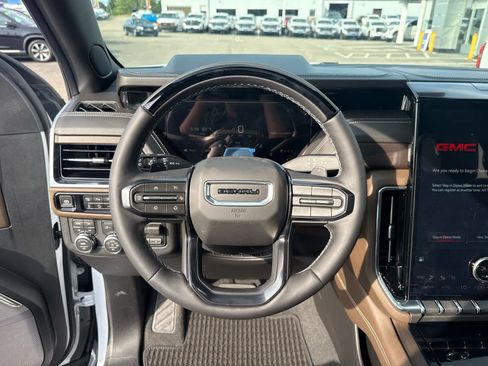 New 2026 GMC Yukon XL Denali Ultimate AWD/4WD image 15
