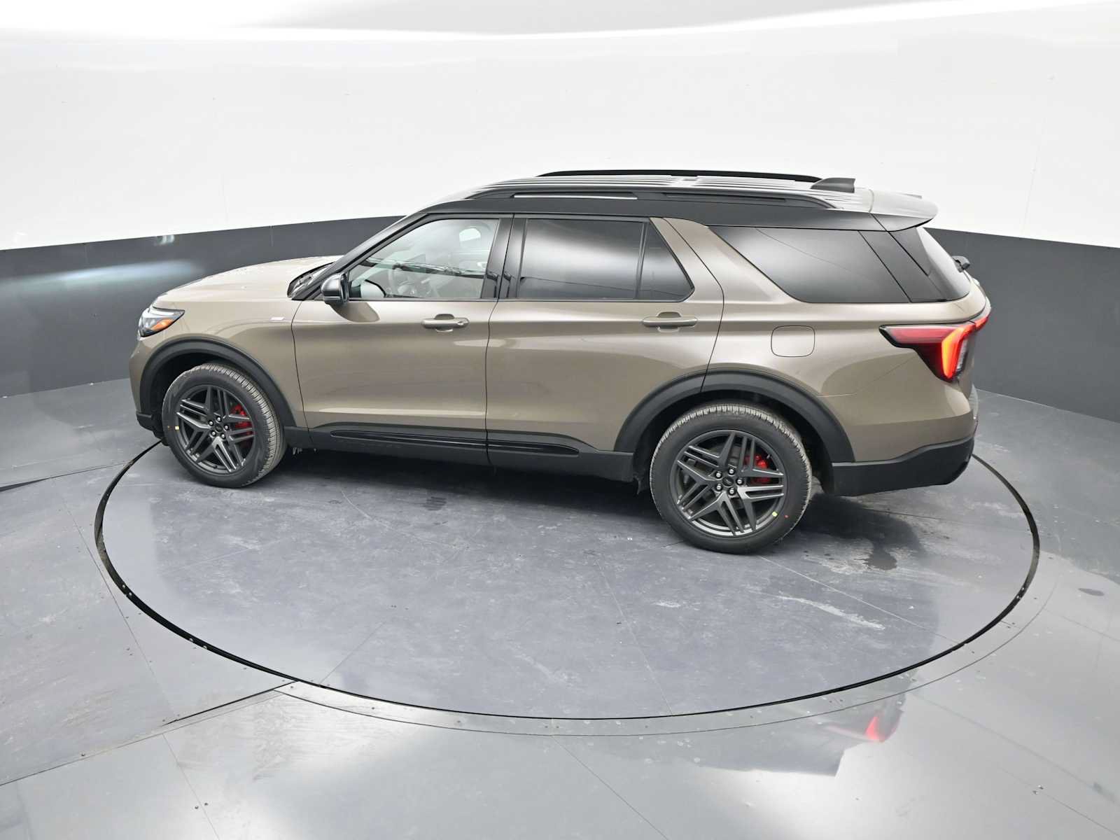 New 2026 Ford Explorer ST-Line w/ ST-Line Street Pack AWD/4WD image 55
