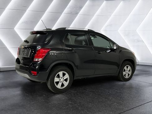 Used 2021 Chevrolet Trax LT AWD/4WD image 4