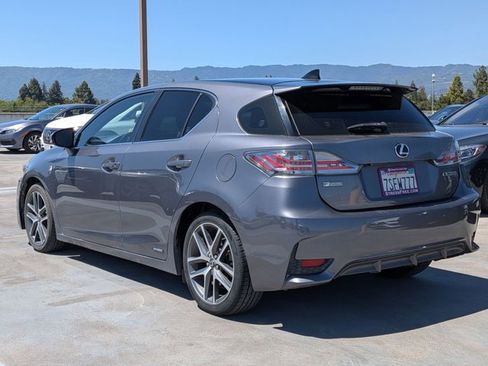 Used 2016 Lexus CT 200h w/ Navigation Package FWD image 8