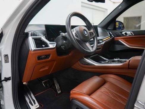 Used 2023 BMW X7 xDrive40i w/ Executive Package AWD/4WD image 41