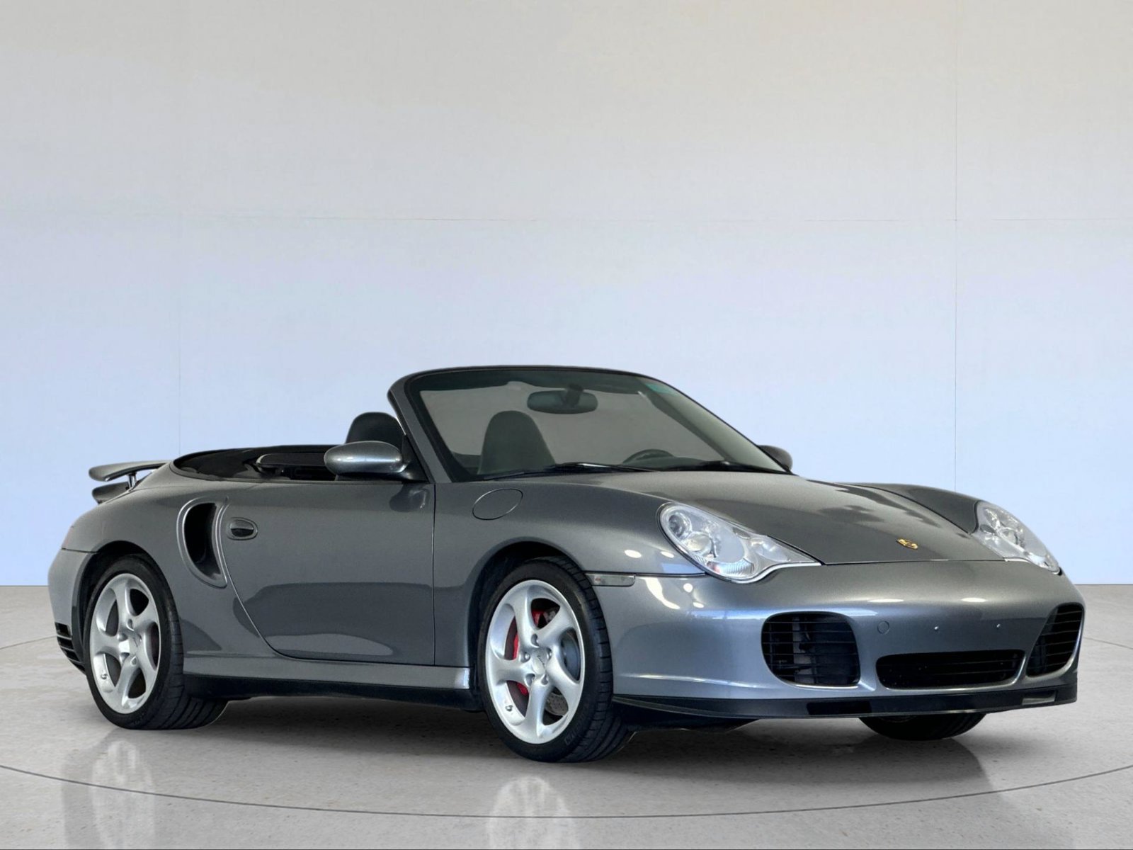 Used 2004 Porsche 911 Turbo AWD/4WD image 12