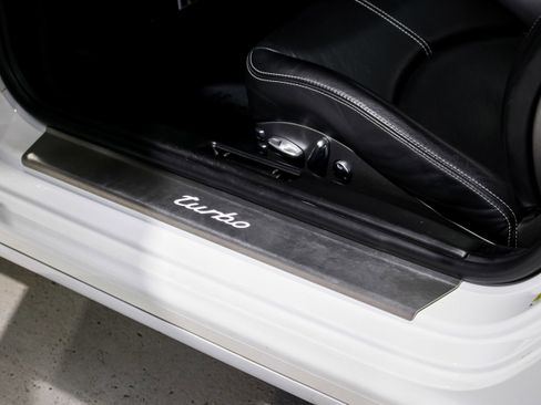 Used 2011 Porsche 911 Turbo image 21