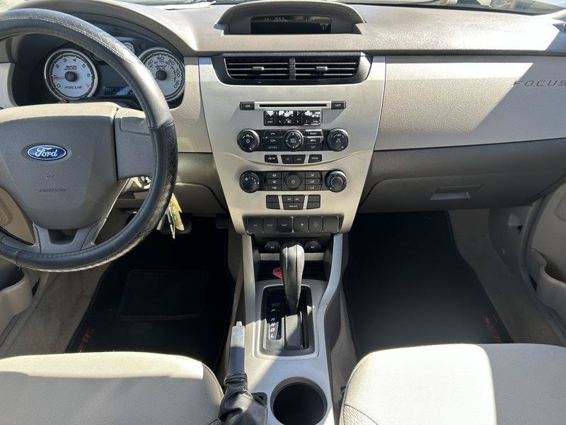 Used 2010 Ford Focus S FWD image 11