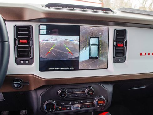 Used 2023 Ford Bronco Heritage Edition image 23