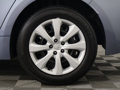 Used 2025 Toyota Corolla LE image 17