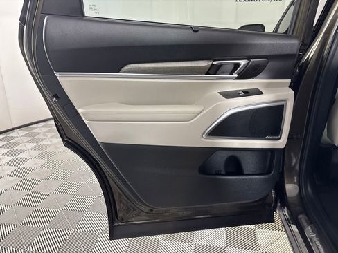 Used 2021 Kia Telluride SX w/ Nightfall Edition Package AWD/4WD image 25