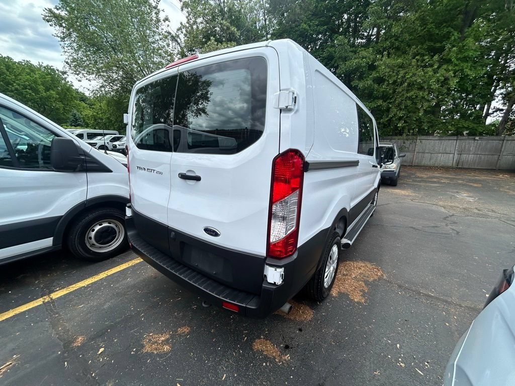 Used 2025 Ford Transit 250 Low Roof w/ Exterior Upgrade Package RWD image 10