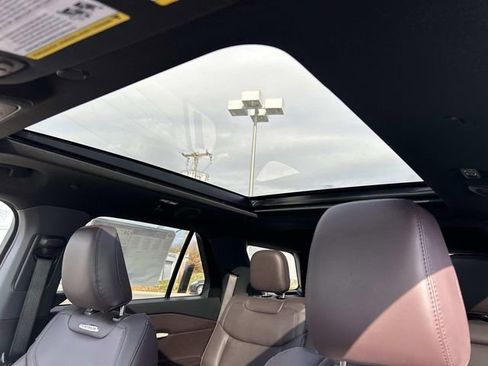 New 2026 Ford Explorer Platinum image 27