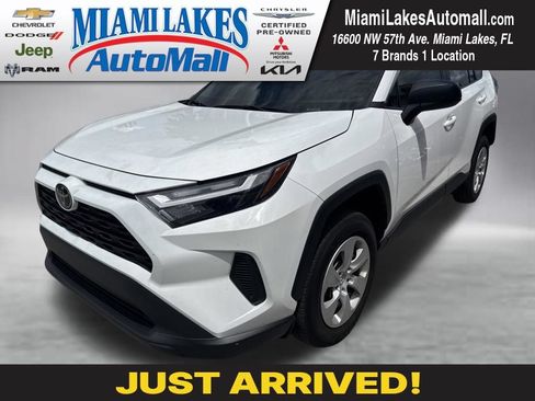 Used 2025 Toyota RAV4 LE AWD/4WD image 1
