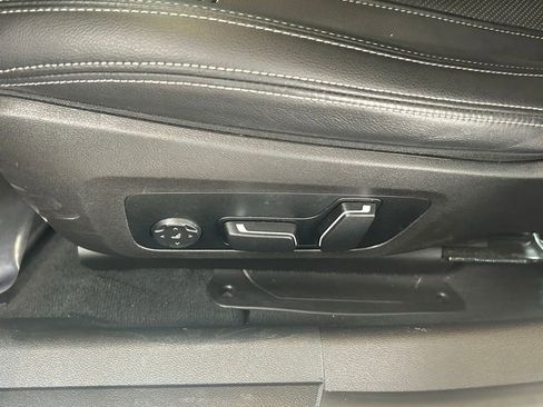 Used 2025 BMW 330i Sedan image 18