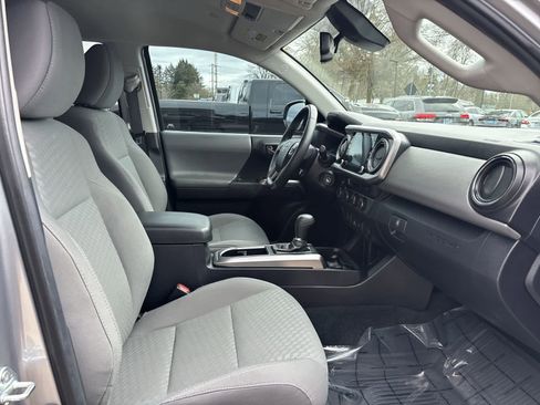 Used 2021 Toyota Tacoma SR5 image 6