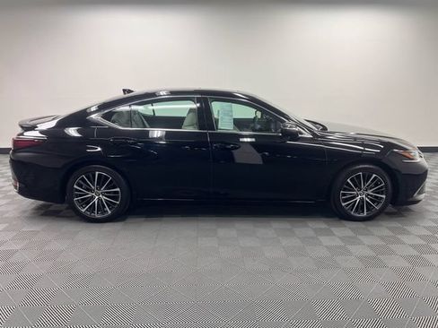 Certified 2024 Lexus ES 300h w/ Premium Package FWD image 4