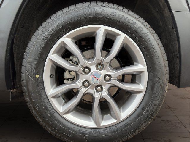 Used 2022 GMC Terrain SLT w/ Infotainment Package II AWD/4WD image 26