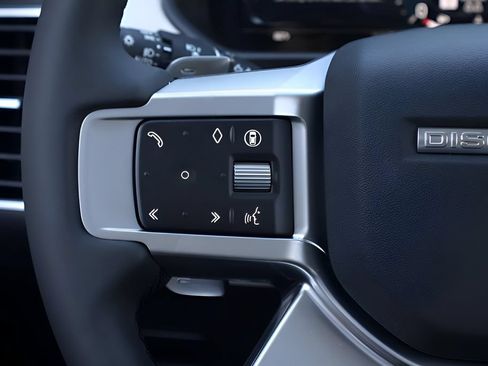 New 2026 Land Rover Discovery S AWD/4WD image 19