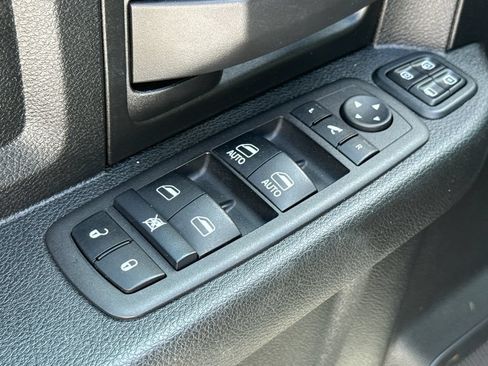 Used 2024 RAM 3500 Tradesman w/ Chrome Appearance Group AWD/4WD image 20