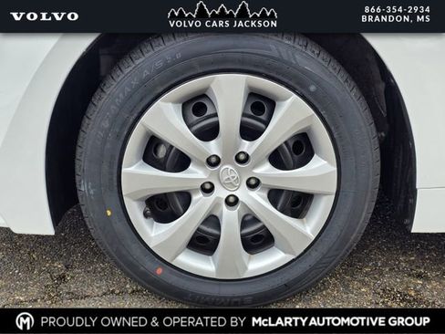 Used 2022 Toyota Corolla LE FWD image 27