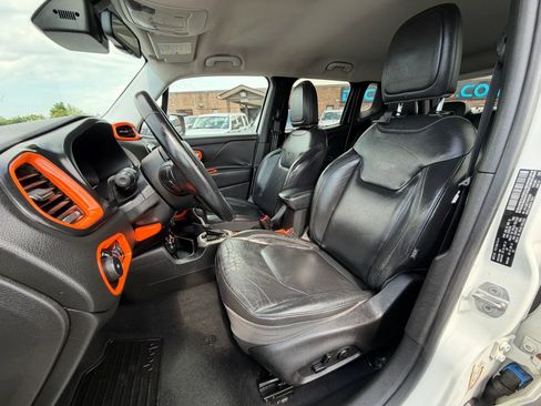Used 2016 Jeep Renegade Limited AWD/4WD image 11
