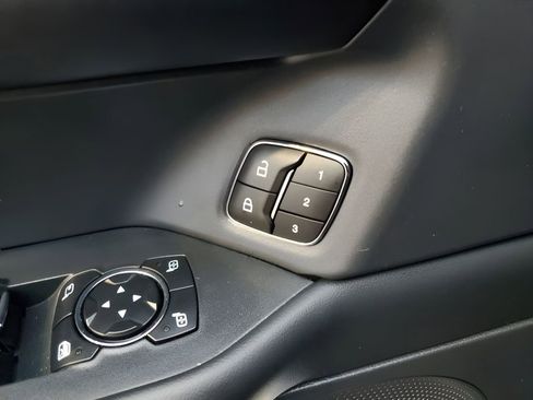 Used 2023 Ford Expedition Max Platinum image 28