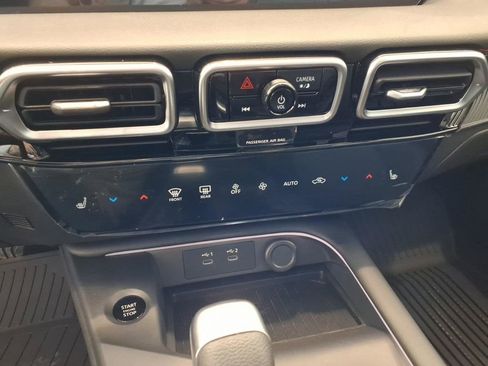 New 2026 Nissan Sentra SR image 12