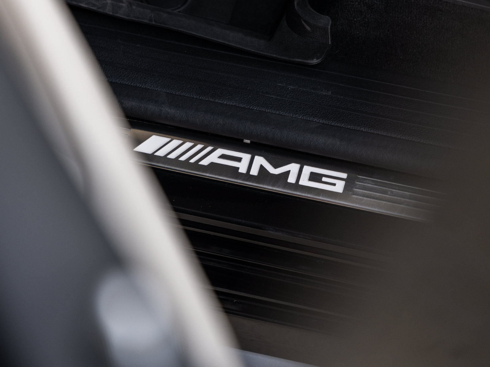 Used 2024 Mercedes-Benz GLE 63 AMG S image 24
