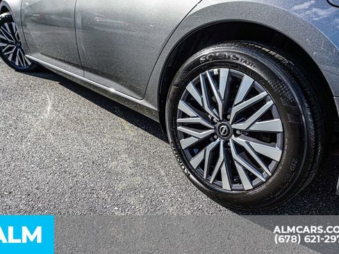 Used 2025 Nissan Altima 2.5 SV image 16