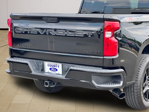Used 2024 Chevrolet Silverado 1500 Custom w/ Rally Edition AWD/4WD image 37