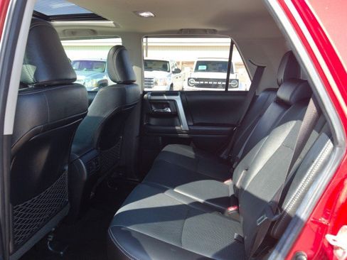 Used 2024 Toyota 4Runner Limited AWD/4WD image 30