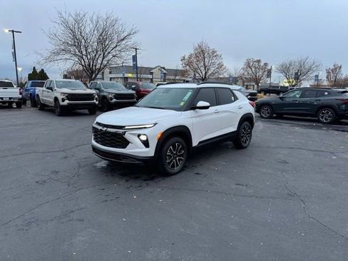 New 2026 Chevrolet TrailBlazer ACTIV w/ Convenience Package image 3