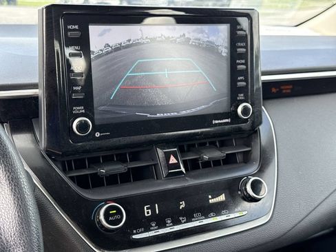 Used 2022 Toyota Corolla LE FWD image 28