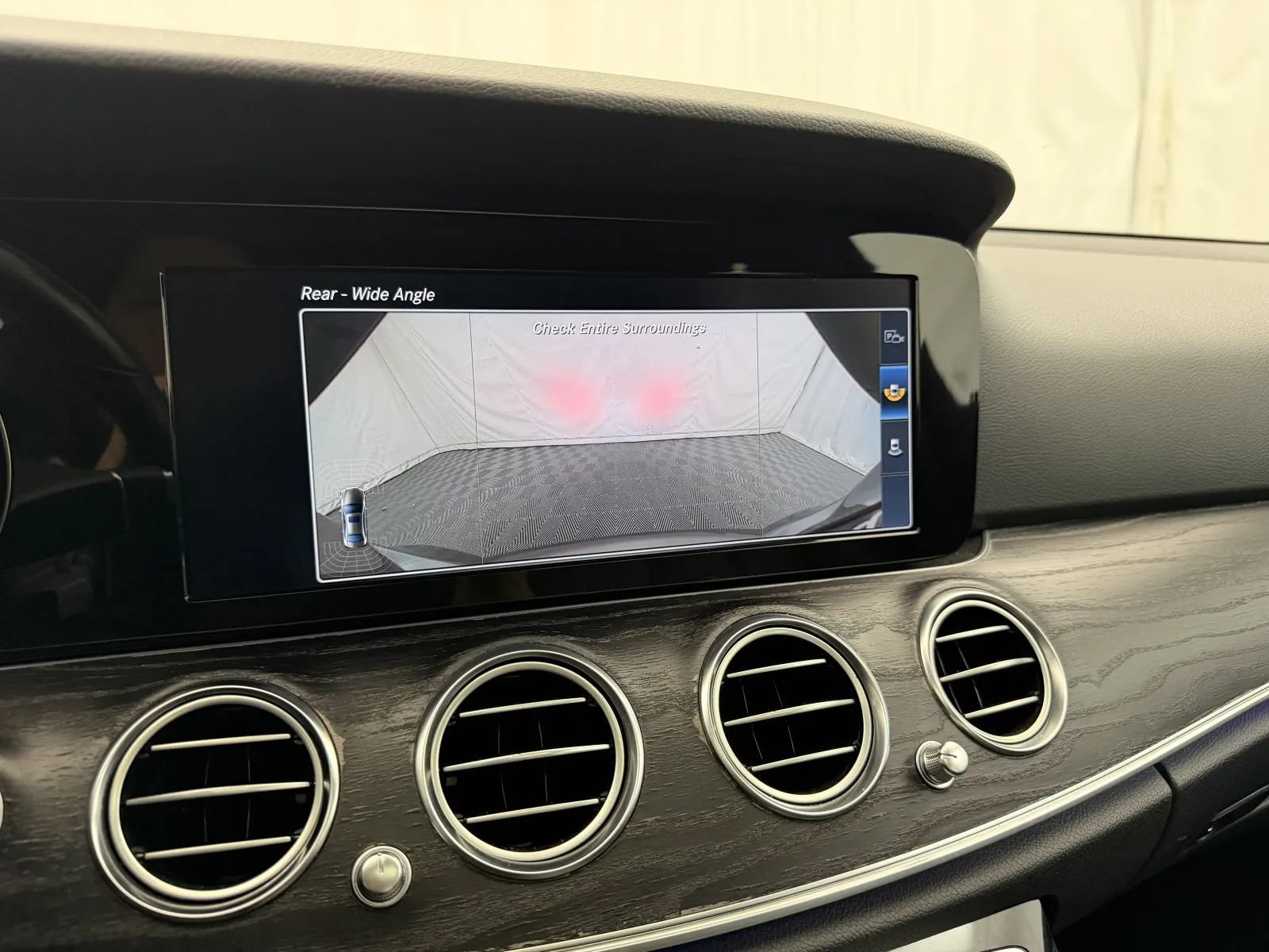 Used 2017 Mercedes-Benz E 300 4MATIC image 15