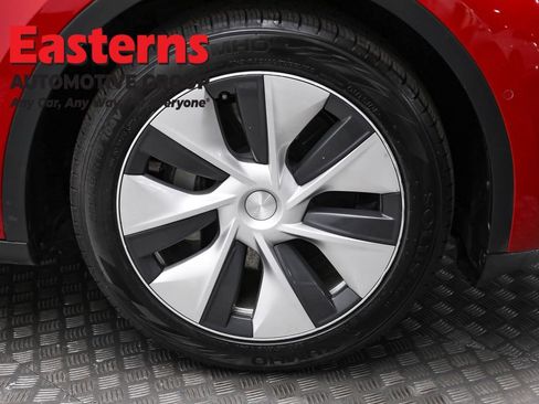 Used 2021 Tesla Model Y 2WD image 28